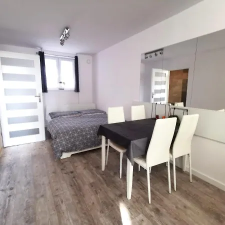 W Porcie 200m Do Plazy Apartman *